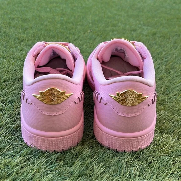 Air Jordan 1 MM Low